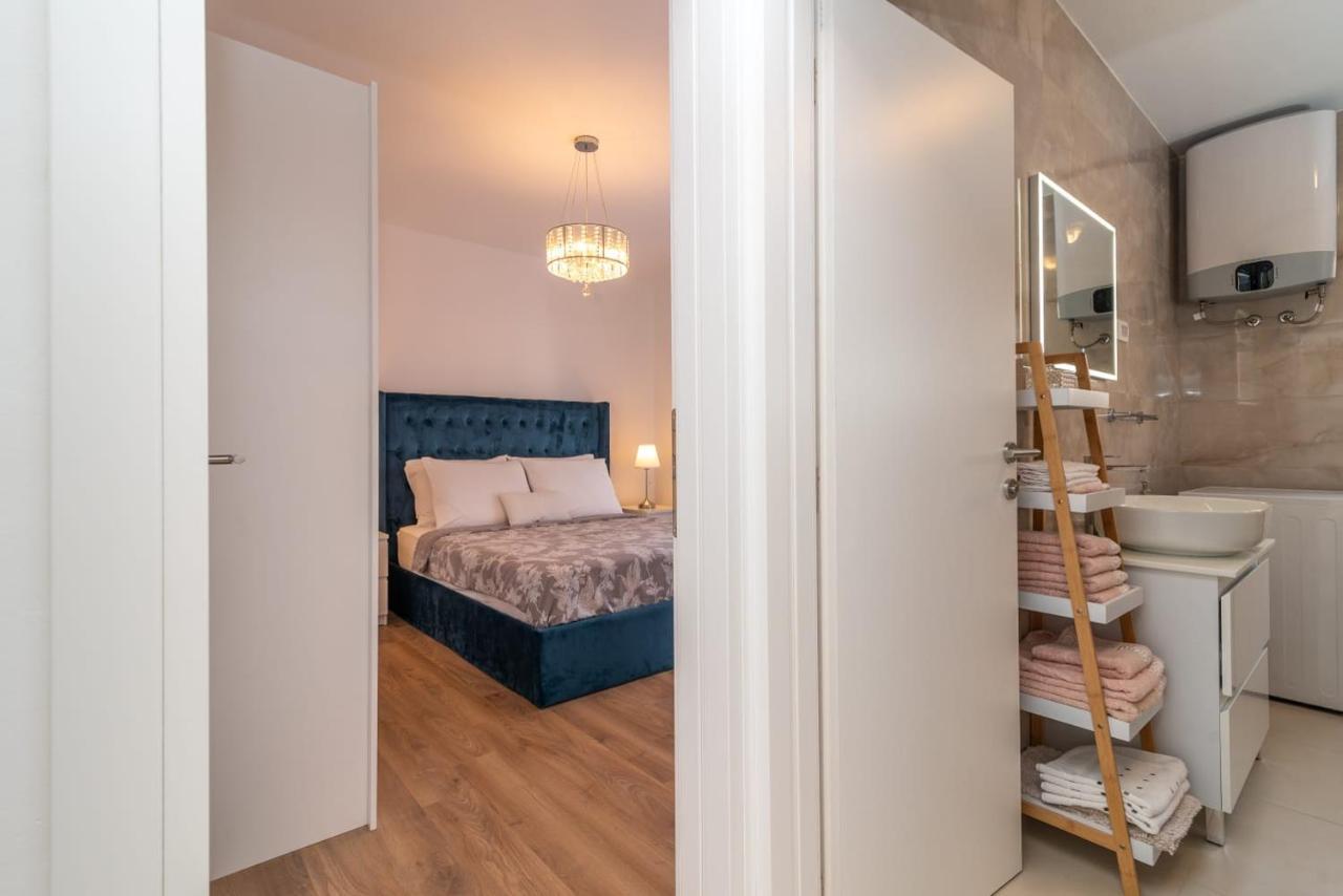 Oleandar Apartment Trogir Ngoại thất bức ảnh