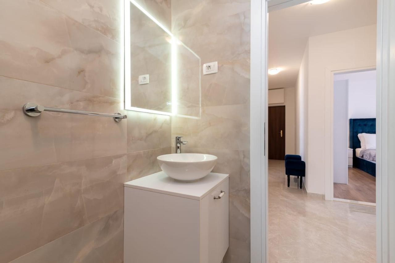 Oleandar Apartment Trogir Ngoại thất bức ảnh
