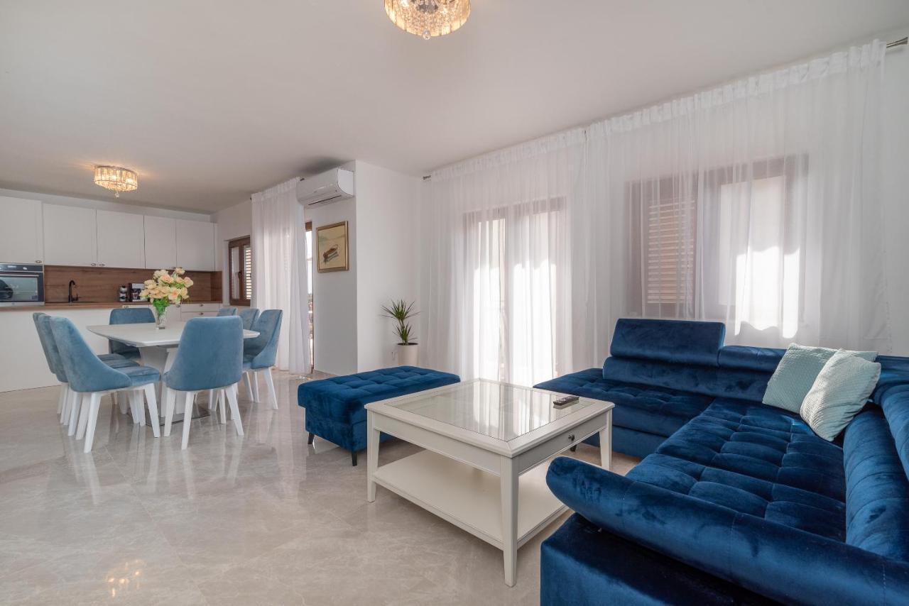 Oleandar Apartment Trogir Ngoại thất bức ảnh