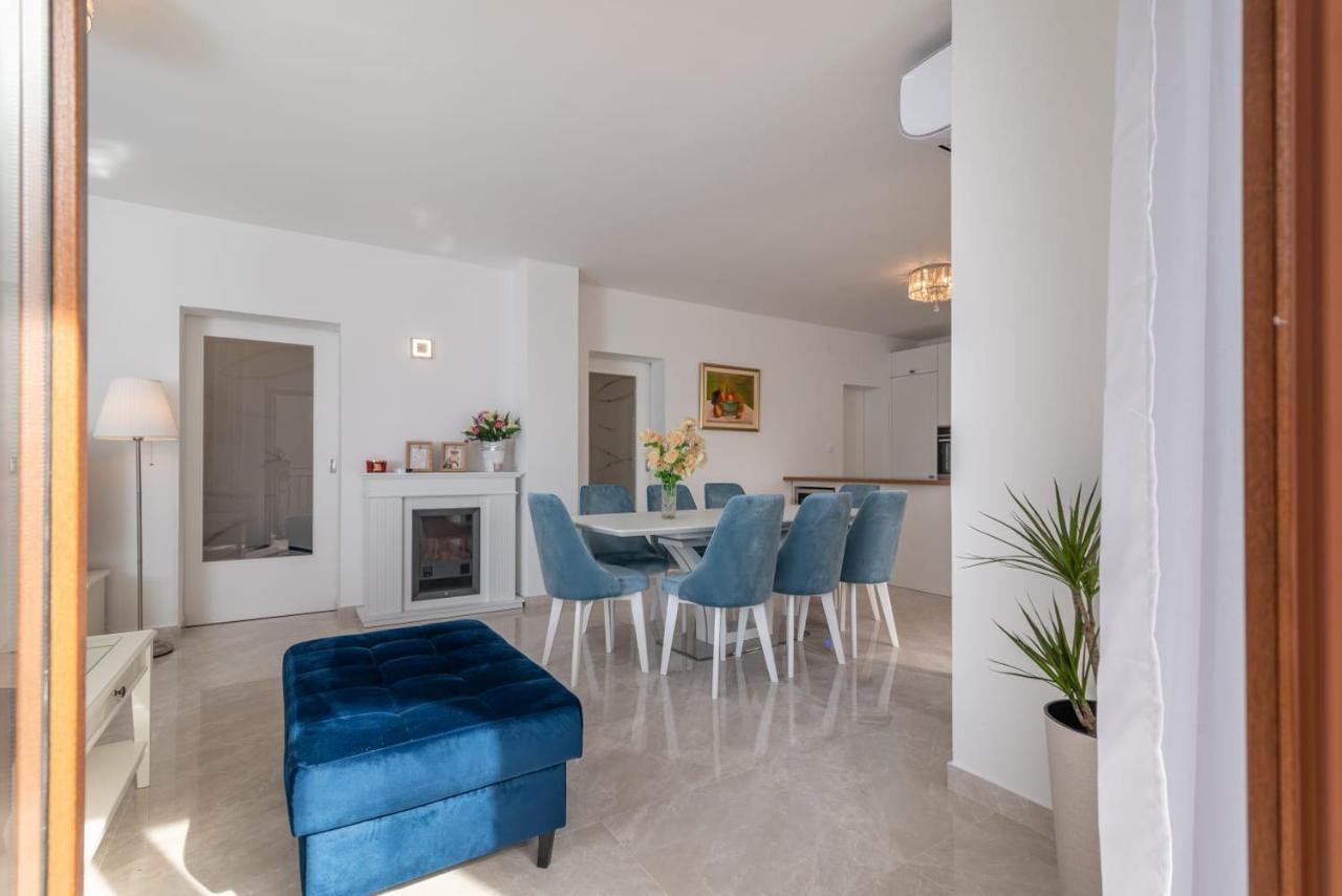 Oleandar Apartment Trogir Ngoại thất bức ảnh