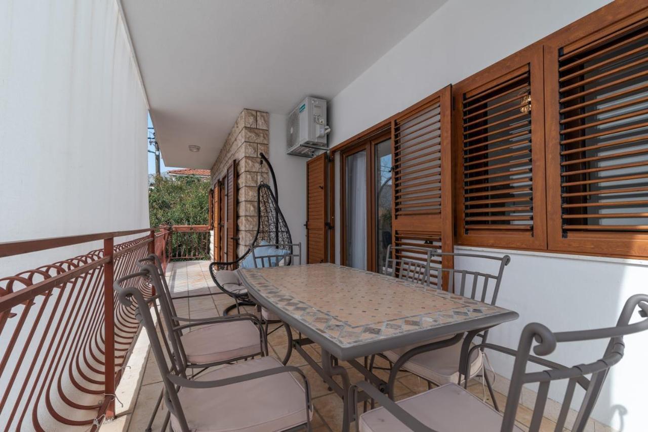 Oleandar Apartment Trogir Ngoại thất bức ảnh
